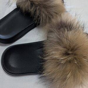 Racoon Fur Slide Sandals - Brown Fur on Black Base